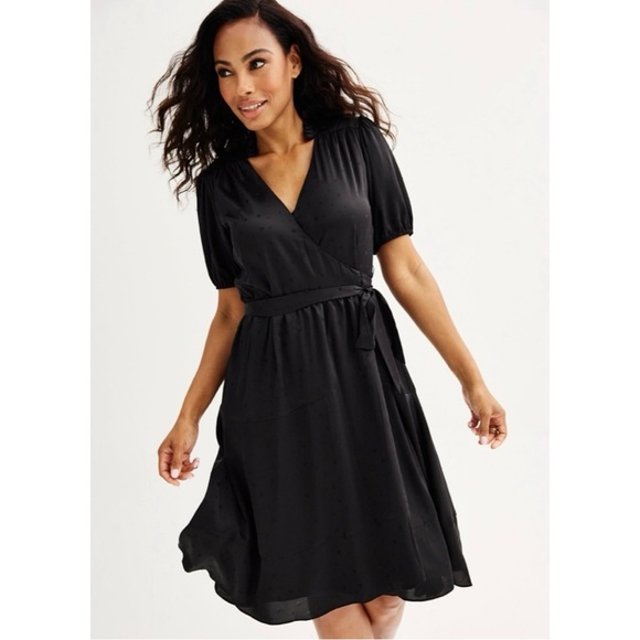 Draper James Dresses & Skirts - NWT Draper James Hi-Lo Midi Wrap Dress Black Size XL